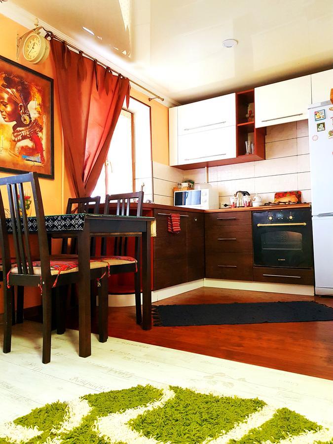 Apartment Ushakova 16 دنيبروبيتروفسك المظهر الخارجي الصورة